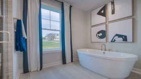 Bath - 8774 Rosehaven Ln, Frederick, MD 21701 photo 2 of 6