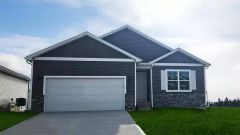 937 8th St NW, Bondurant, IA 50035
