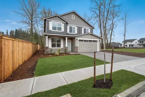 Exterior - 173 Alder St, Eagle Point, OR 97524 photo 6 of 8