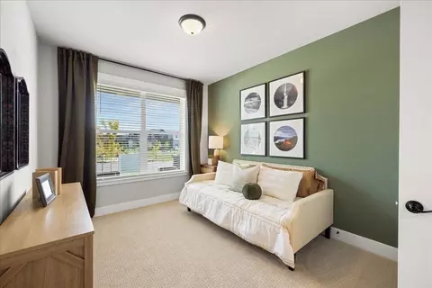 Bedroom - 173 Alder St, Eagle Point, OR 97524 photo 1 of 8