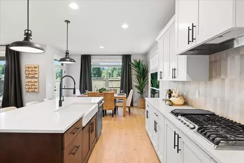 173 Alder St, Eagle Point, OR 97524