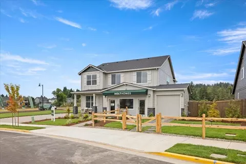 173 Alder St, Eagle Point, OR 97524