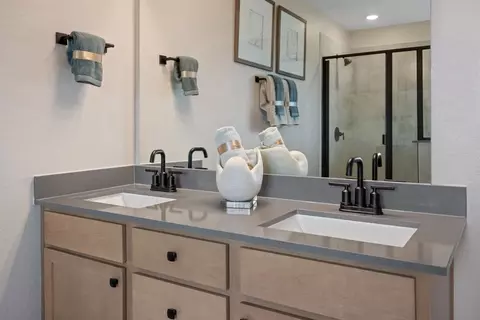 Bath - 7118 Brooklea Rd, Beasley, TX 77417 photo 1 of 1