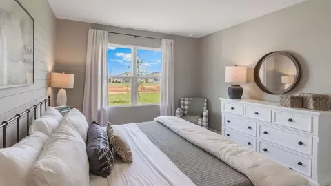 Bedroom - 2815 Adeline Ave, Winter Haven, FL 33881 photo 2 of 9