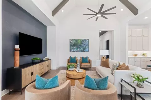 Living - 2000 Deveraux Ave, Van Alstyne, TX 75495 photo 2 of 9