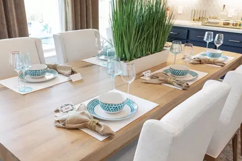 Dining - 2000 Deveraux Ave, Van Alstyne, TX 75495 photo 4 of 6