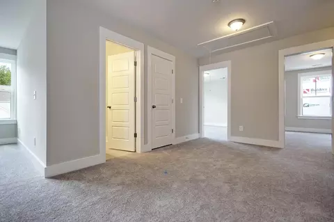 Entry Way - 219 Creek Pointe Dr, Moncks Corner, SC 29461 photo 2 of 5