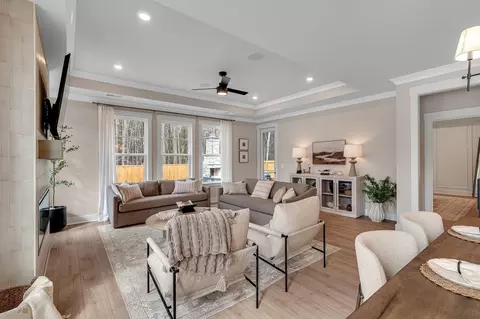 Living - 219 Creek Pointe Dr, Moncks Corner, SC 29461 photo 12 of 12