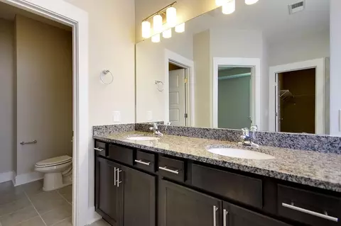 Bath - 219 Creek Pointe Dr, Moncks Corner, SC 29461 photo 3 of 12