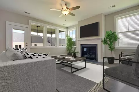 Living - 219 Creek Pointe Dr, Moncks Corner, SC 29461 photo 6 of 12