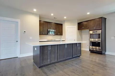 Kitchen - 219 Creek Pointe Dr, Moncks Corner, SC 29461 photo 2 of 10