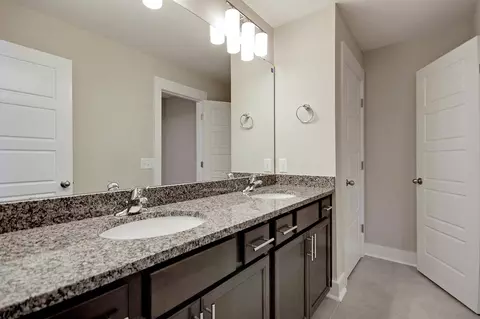 Bath - 219 Creek Pointe Dr, Moncks Corner, SC 29461 photo 5 of 12