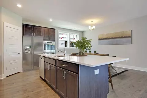 Kitchen - 219 Creek Pointe Dr, Moncks Corner, SC 29461 photo 6 of 10