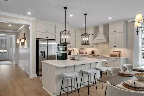 Kitchen - 219 Creek Pointe Dr, Moncks Corner, SC 29461 photo 9 of 10