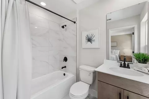 Bath - 4295 Darby Ct, Eustis, FL 32736 photo 6 of 6