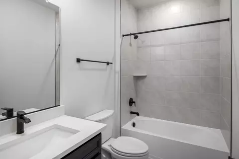 Bath - 1050 Worthington Rd, Exton, PA 19341 photo 7 of 11