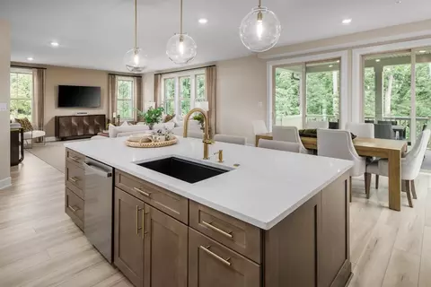 Kitchen - 1050 Worthington Rd, Exton, PA 19341 photo 10 of 12