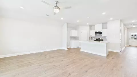 Living - 206 High Ridge Rd, Duson, LA 70529 photo 1 of 8