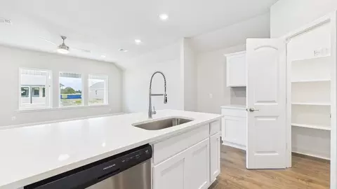 Kitchen - 206 High Ridge Rd, Duson, LA 70529 photo 4 of 9