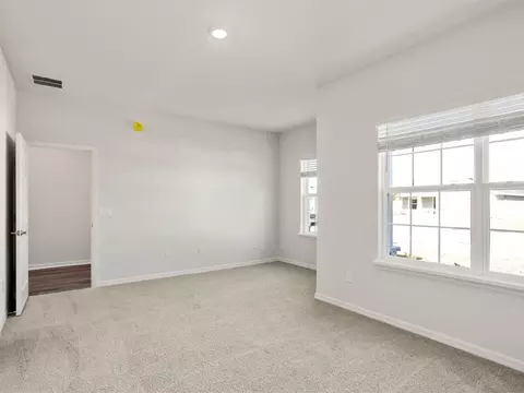 Bedroom - 5386 Duxford Cir, Saint Cloud, FL 34771 photo 2 of 5
