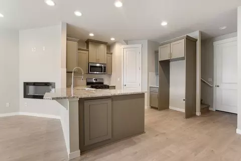 8617 NE 136th Ave, Vancouver, WA 98682