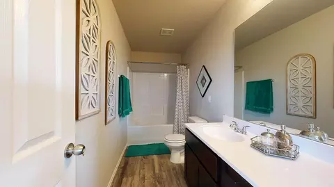 Bath - 102 Southfork Dr, Beebe, AR 72012 photo 1 of 2