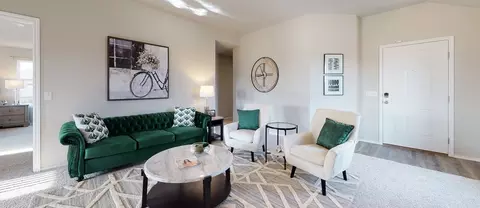 Living - 102 Southfork Dr, Beebe, AR 72012 photo 1 of 3