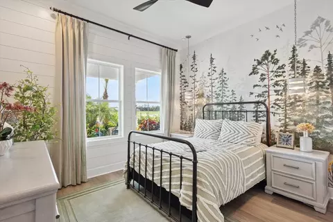 Bedroom - 10545 Longmeadow Ave, Parrish, FL 34219 photo 6 of 7