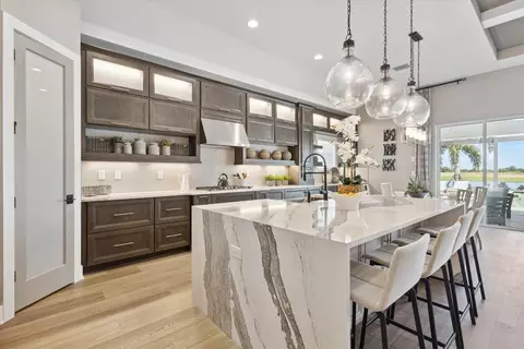 Kitchen - 10545 Longmeadow Ave, Parrish, FL 34219 photo 4 of 4