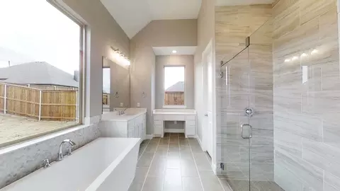 Bath - 317 Vale Run, Kyle, TX 78640 photo 1 of 3