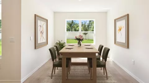 Dining - 2501 Dorset Ct, Ormond Beach, FL 32174 photo 1 of 2