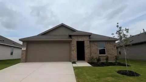 529 Babbling Brook Dr, Ponder, TX 76259