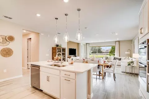 Kitchen - 1038 Top Minnow Rd, Saint Cloud, FL 34771 photo 44 of 94
