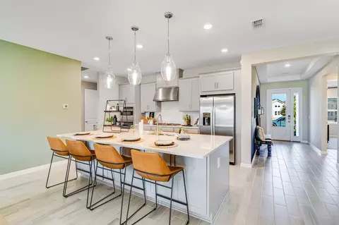 Kitchen - 1038 Top Minnow Rd, Saint Cloud, FL 34771 photo 27 of 94