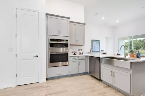 Kitchen - 1038 Top Minnow Rd, Saint Cloud, FL 34771 photo 81 of 94