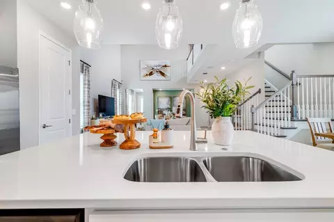 Kitchen - 1038 Top Minnow Rd, Saint Cloud, FL 34771 photo 49 of 94