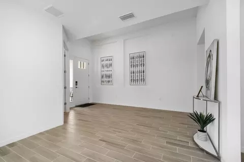 Entry Way - 1038 Top Minnow Rd, Saint Cloud, FL 34771 photo 26 of 30