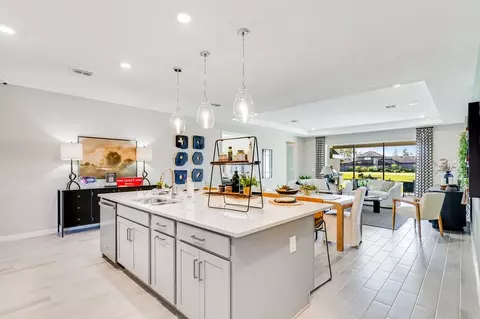 Kitchen - 1038 Top Minnow Rd, Saint Cloud, FL 34771 photo 33 of 94