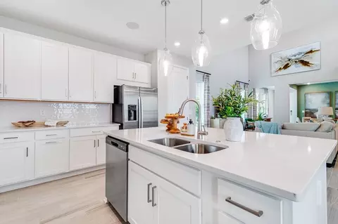 Kitchen - 1038 Top Minnow Rd, Saint Cloud, FL 34771 photo 45 of 94