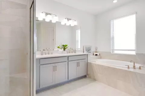 Bath - 1038 Top Minnow Rd, Saint Cloud, FL 34771 photo 59 of 78