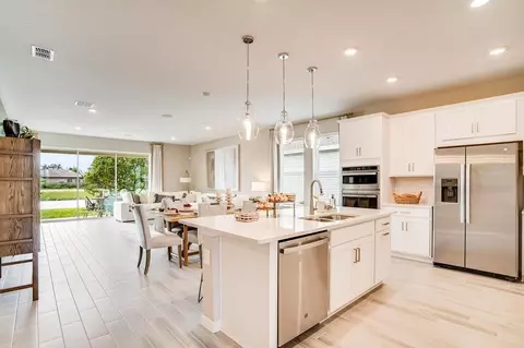 Kitchen - 1038 Top Minnow Rd, Saint Cloud, FL 34771 photo 43 of 94