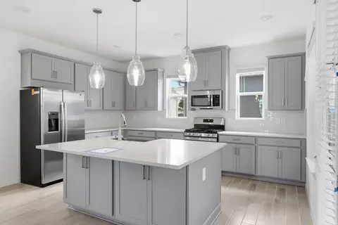 Kitchen - 1038 Top Minnow Rd, Saint Cloud, FL 34771 photo 57 of 94