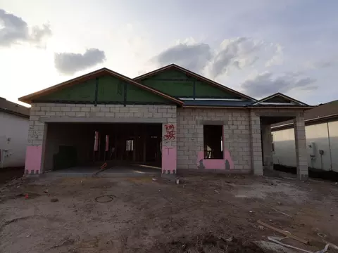 3109 Autumn Rock Dr, Zephyrhills, FL 33540