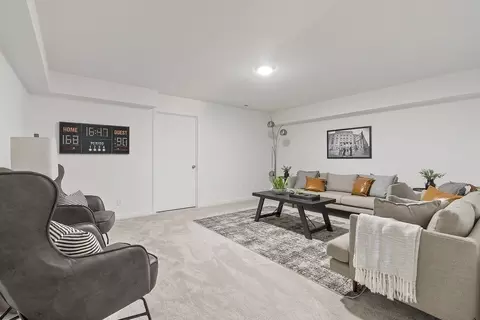 Living - 3914 E Wilsons Valley Blvd, Brookline, MO 65619 photo 2 of 3