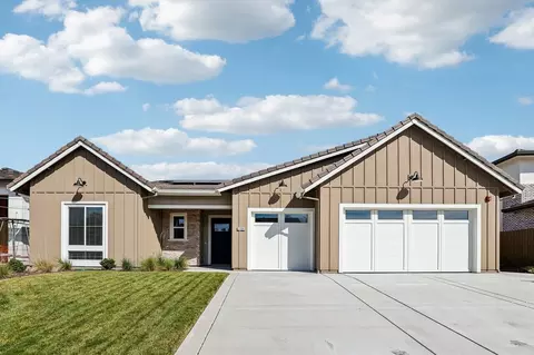 2104 Bethpage Dr, Lincoln, CA 95648