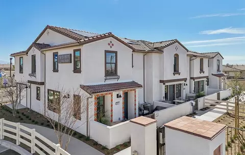 16113 Lumia Way, Fontana, CA 92336