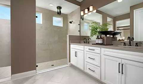 Bath - 2029 Hammock Trace Dr, Parrish, FL 34219 photo 4 of 4