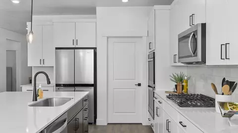 Kitchen - 2337 S 1230 W, Perry, UT 84302 photo 2 of 4