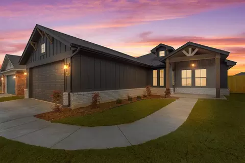 Exterior - 4007 Eureka Dr, Norman, OK 73069 photo 5 of 7