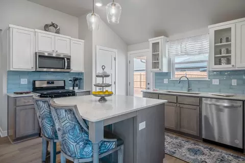 Kitchen - 4007 Eureka Dr, Norman, OK 73069 photo 3 of 3